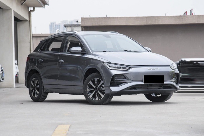 BYD E2